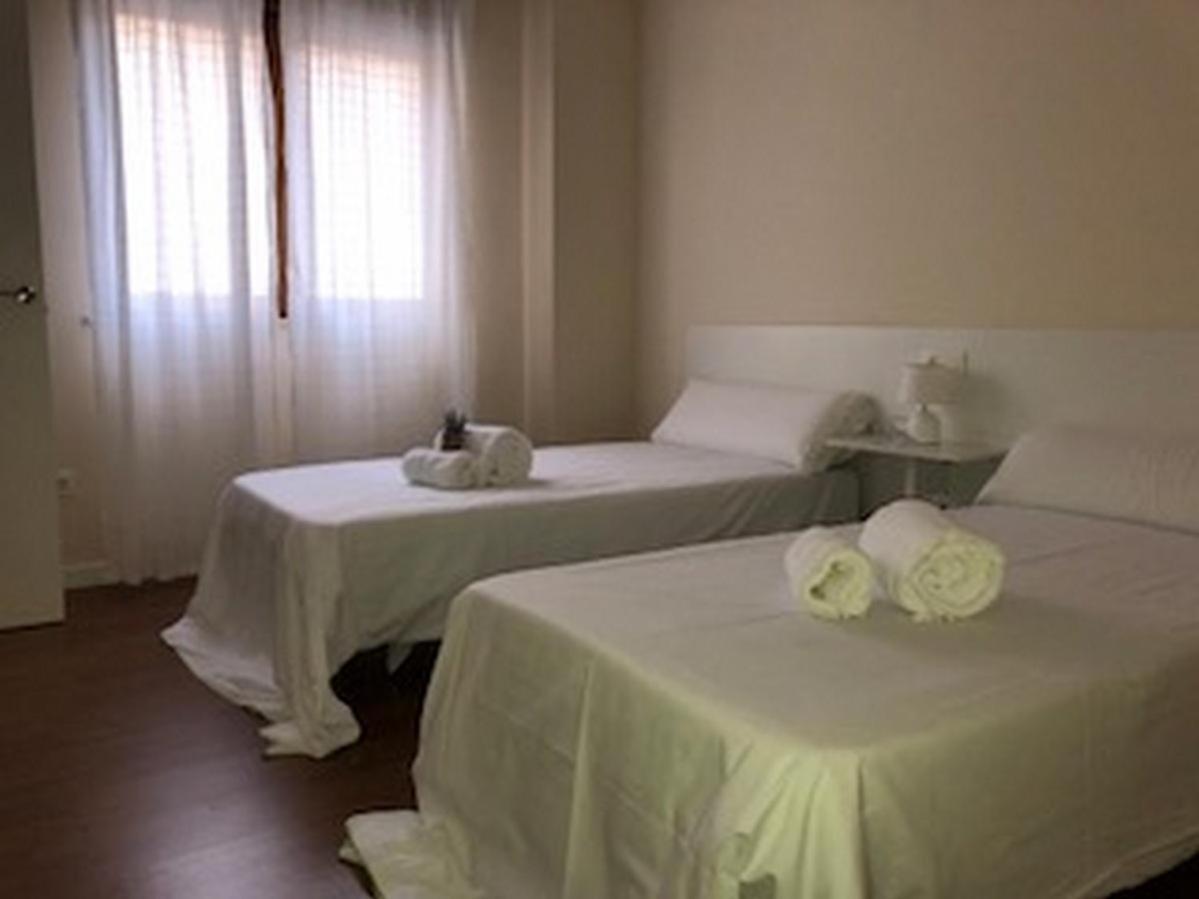 Apartamentos Turisticos Puente Romano Portal 4 Bajo -A Salamanca Szoba fotó